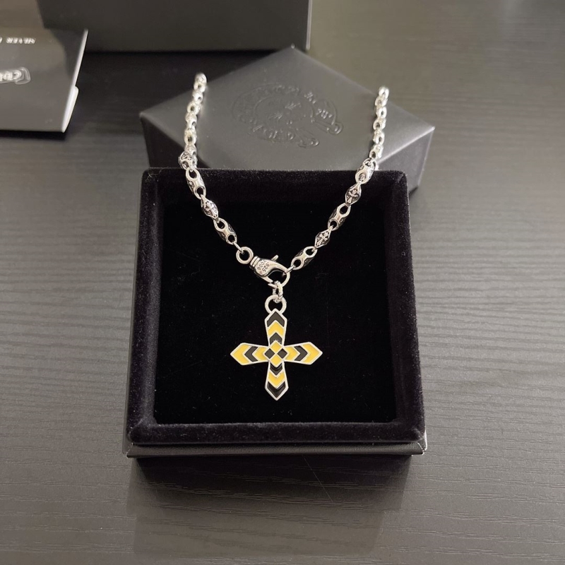 Ch**me He**ts necklaces